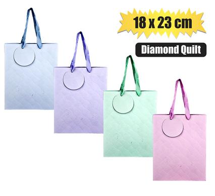 GIFT-BAG PAPER MED 18x23cm DIAMOND QUILT